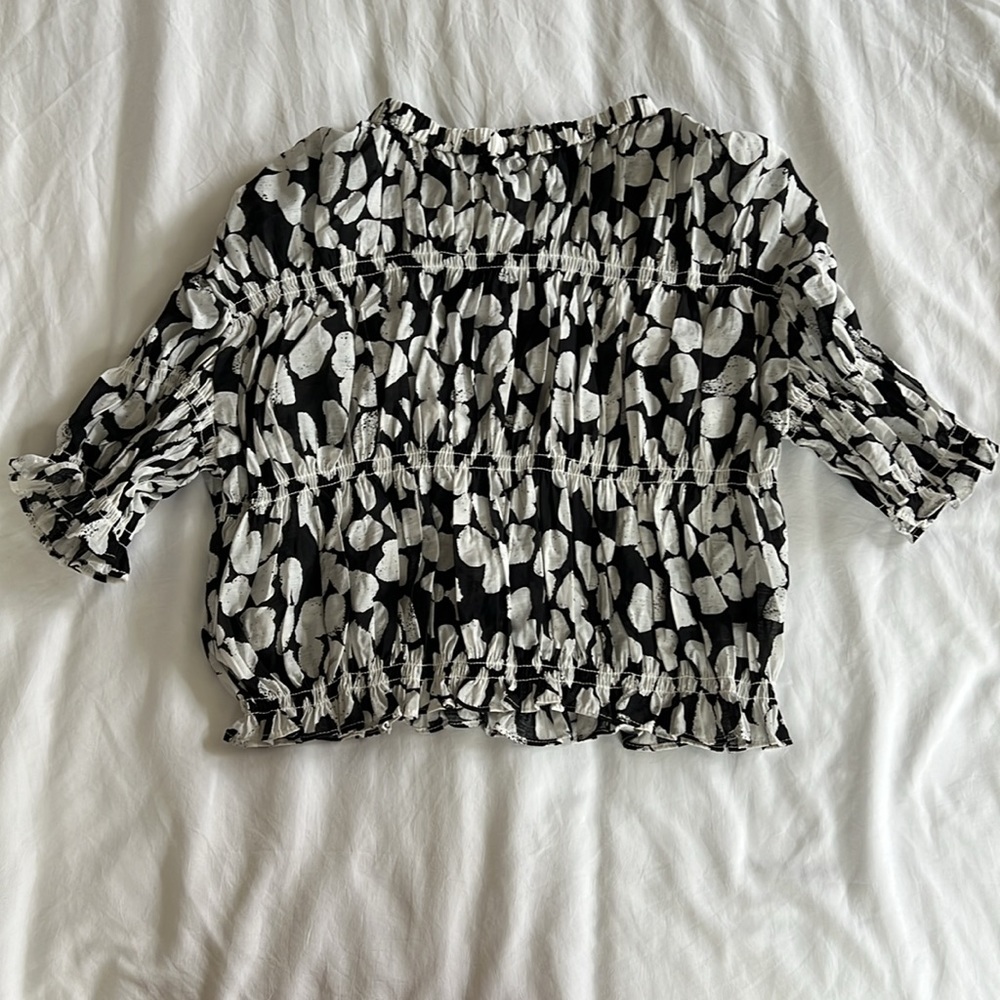 Mango Patterned Crop Tee - Picture 5 of 5